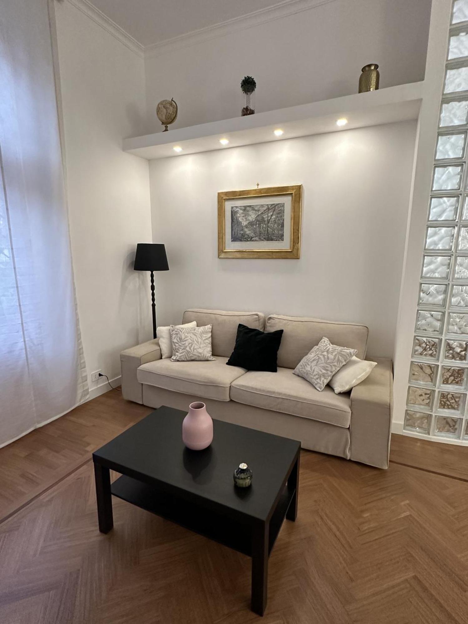 Femi Apartment Rom